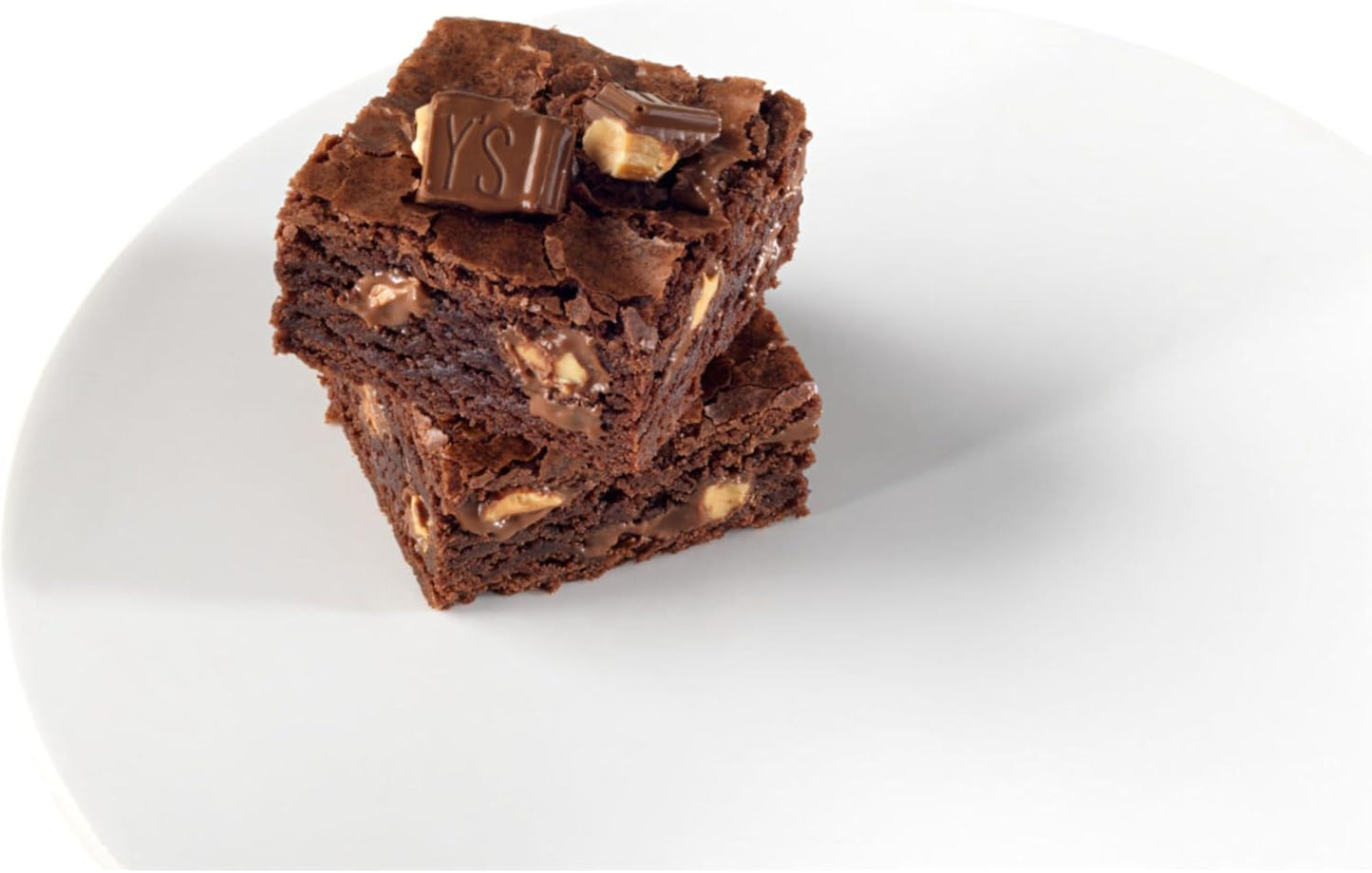 Hershey Almond Full Size Chocolatey Candy Bars, Individually Wrapped, 43g (Pack of 36 Candy Chocolate Bars)