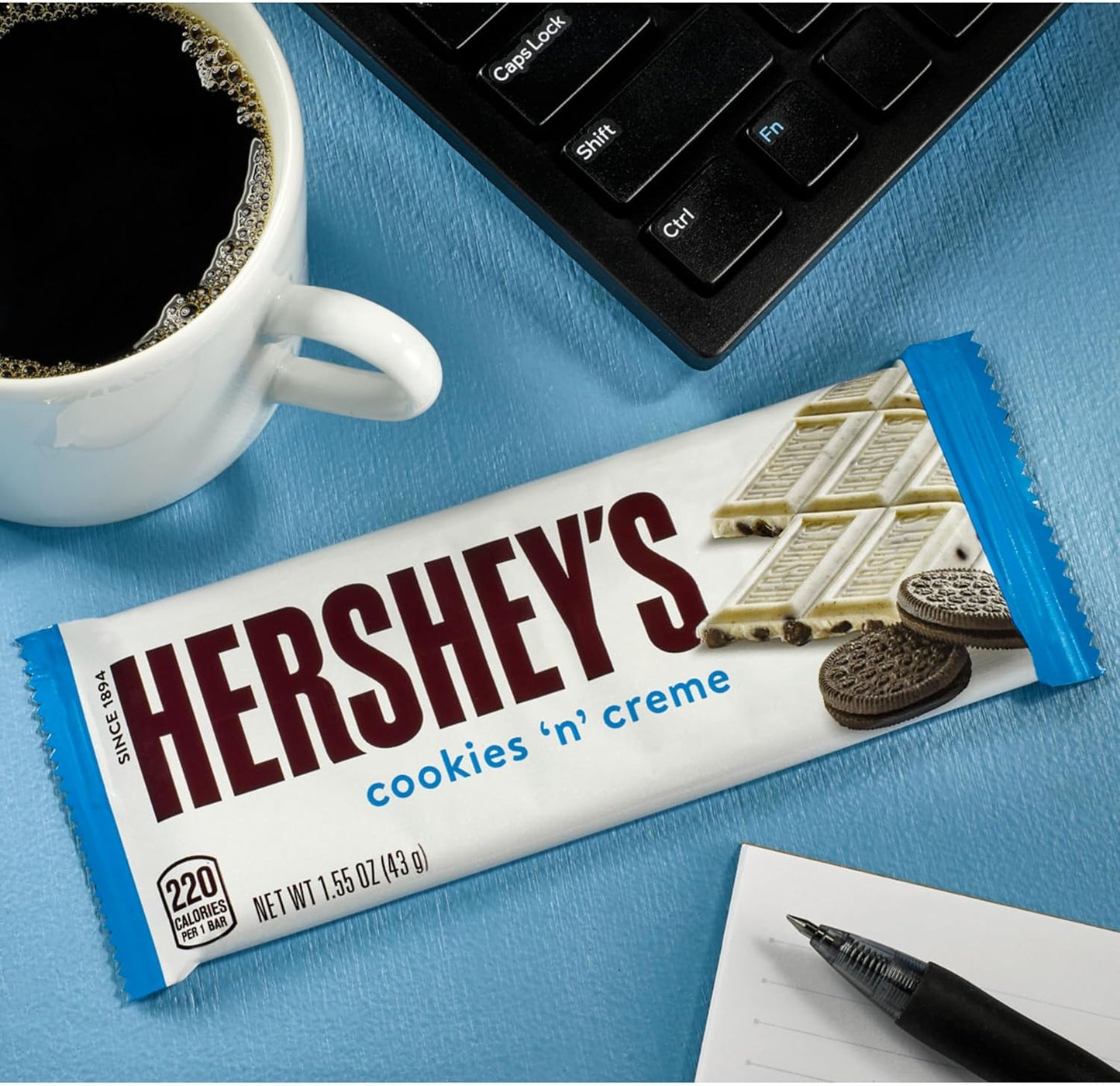 Hershey Cookies 'N' Crème Full Size Chocolatey Candy Bars, Individually Wrapped, 43g (Pack of 36 Candy Chocolate Bars)